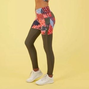 1 DAY SALE - Gymshark NikkiB Leggings 🍍